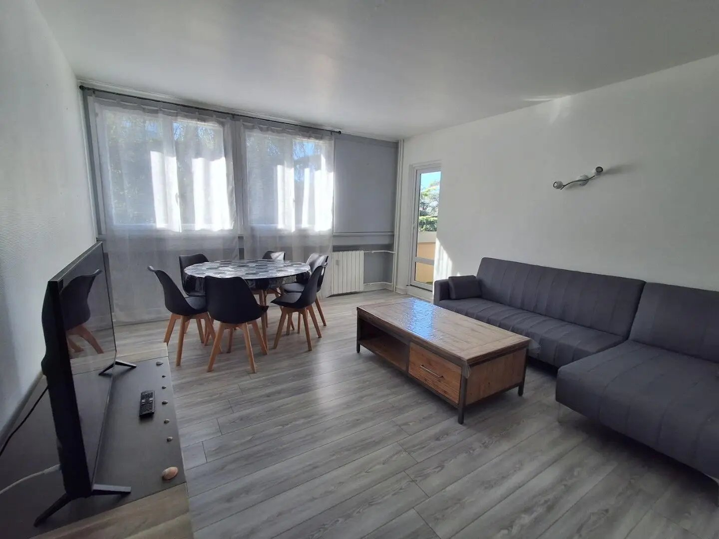 Appartement à louer, 61m², Pierre-Bénite