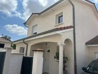 Maison à louer, 95m², Janneyrias