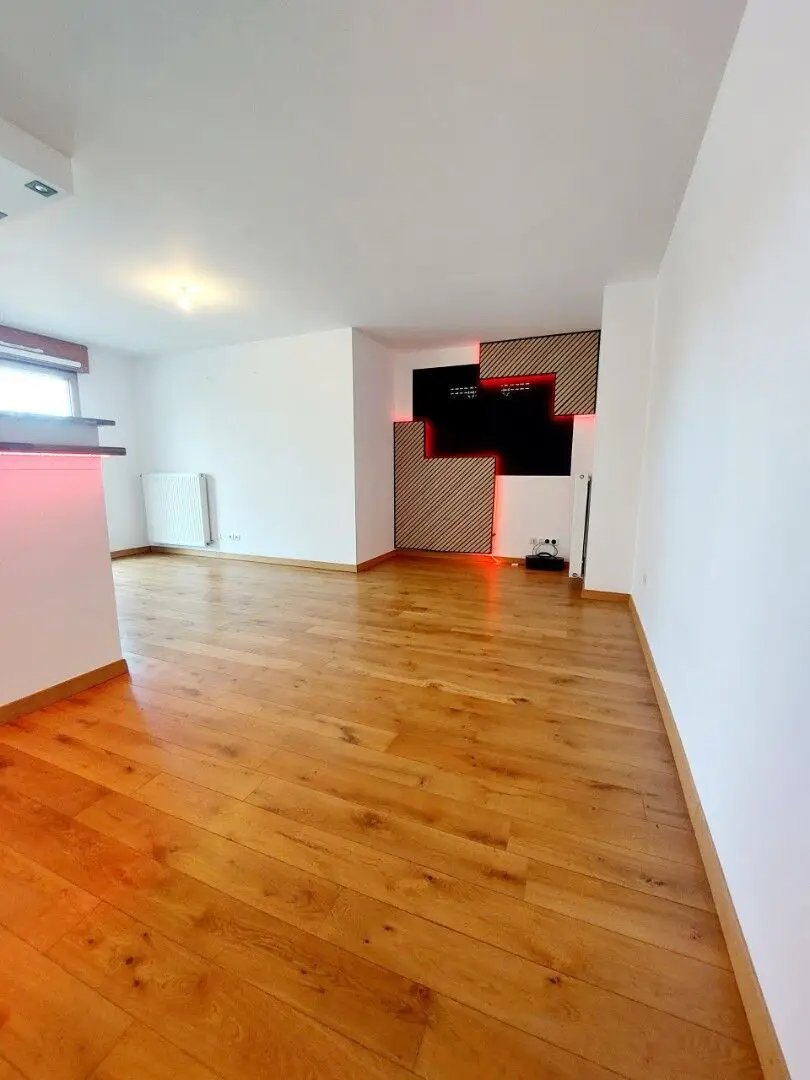 Appartement à louer, 73m², Prévessin-Moëns