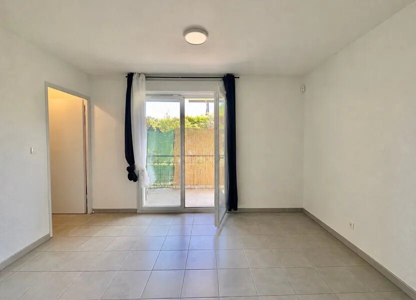 Appartement à louer, 34m², Labastidette