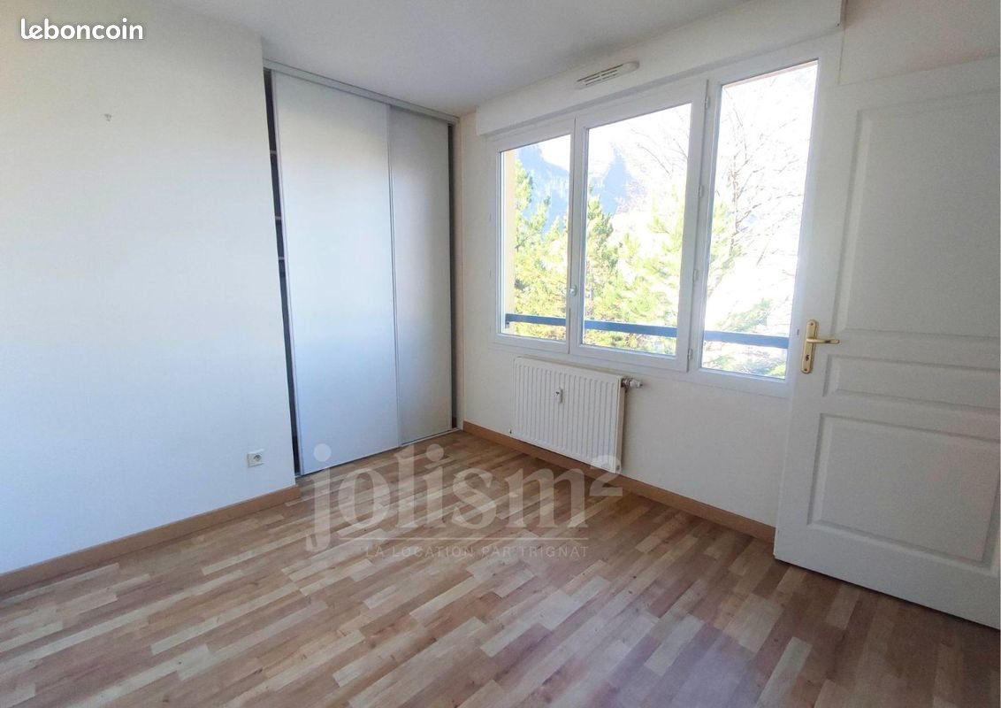Appartement à louer, 64m², Sassenage
