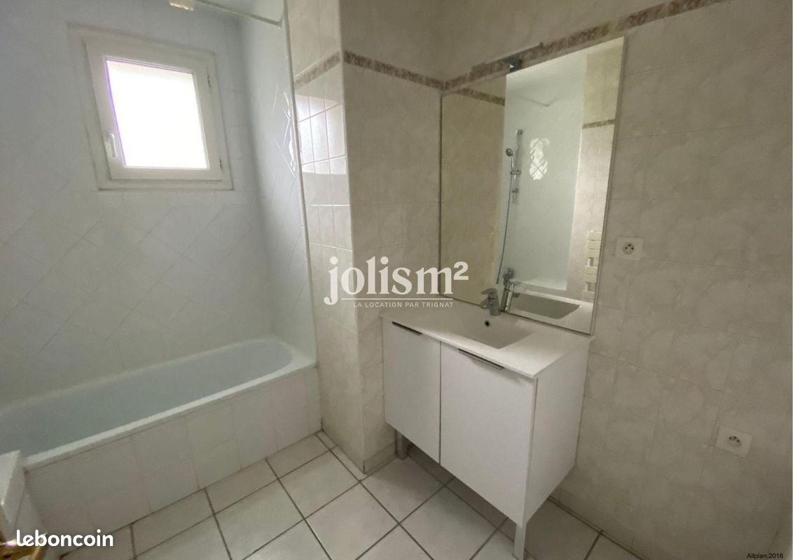 Appartement à louer, 45m², La Tronche