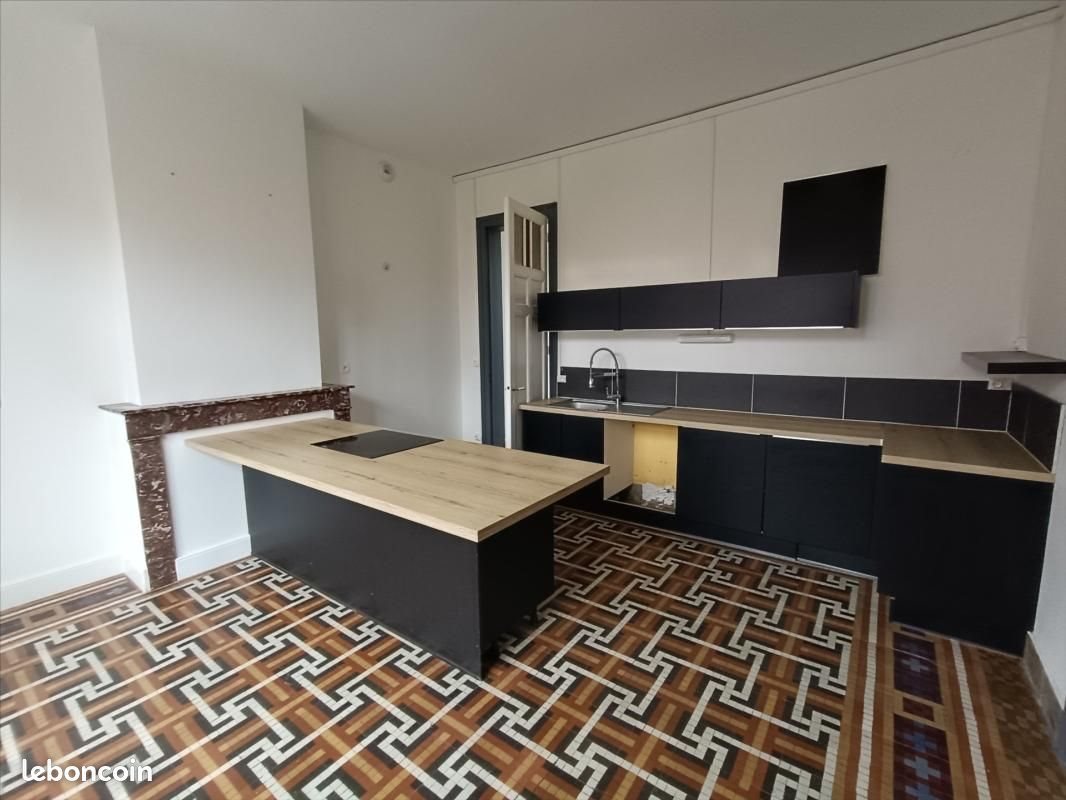Maison à louer, 196m², Englos