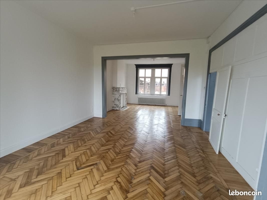 Maison à louer, 196m², Englos