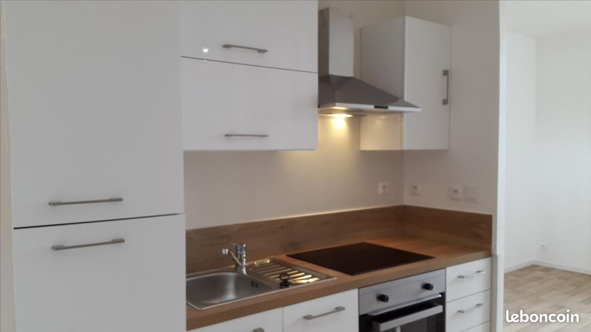 Appartement à louer, 27m², Neuville-en-Ferrain