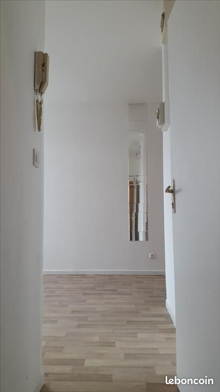 Appartement à louer, 27m², Neuville-en-Ferrain