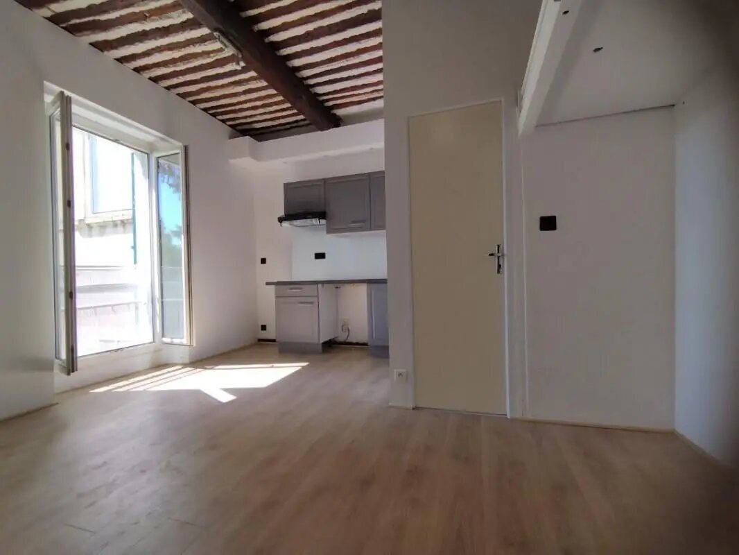 Appartement à louer, 31m², L'Isle-sur-la-Sorgue