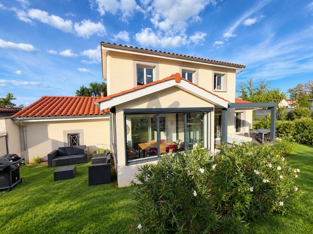 Maison à vendre, 122m², La Tour-de-Salvagny