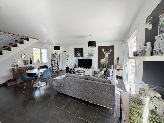 Maison à vendre, 122m², La Tour-de-Salvagny