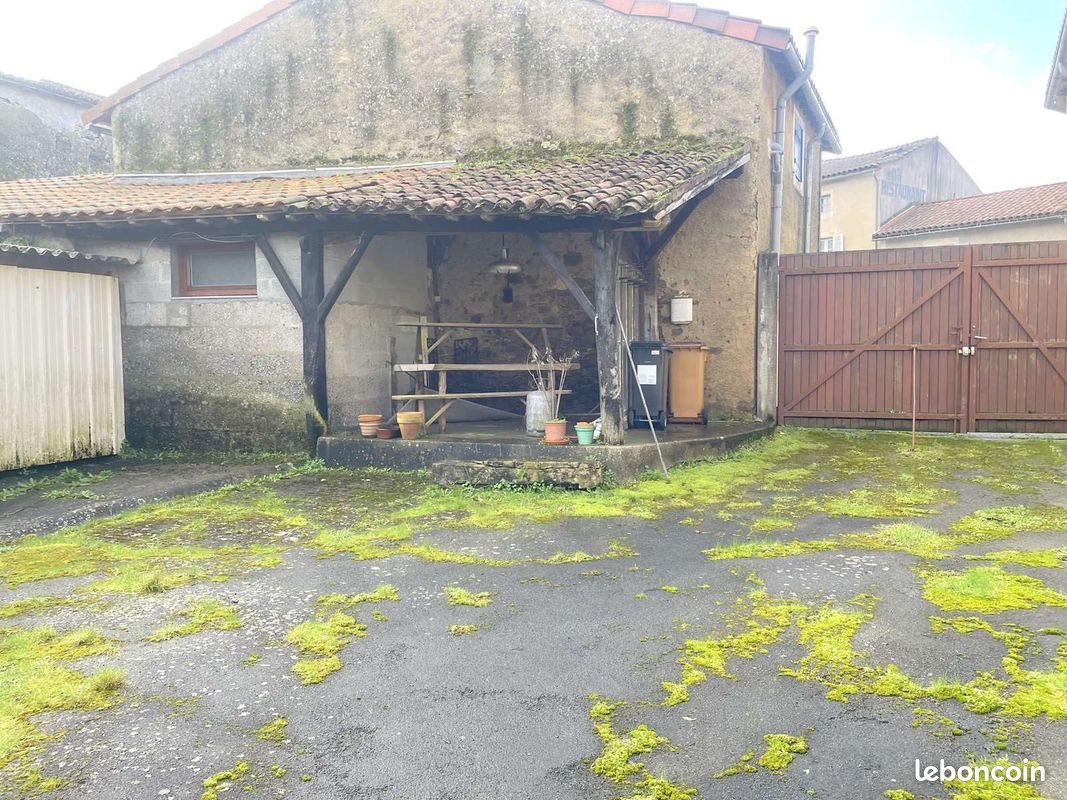 Maison à vendre, 180m², Saint-Hilaire-de-Voust