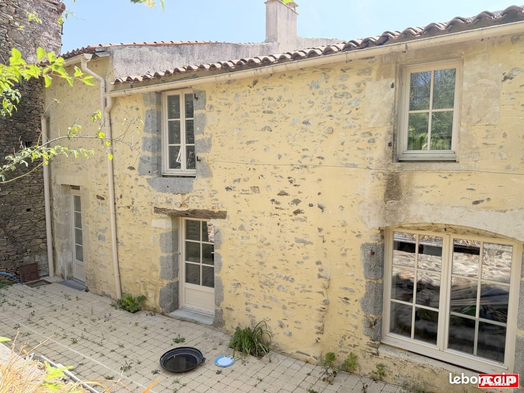 Maison à vendre, 180m², La Châtaigneraie