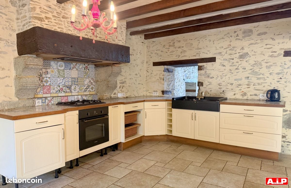 Maison à vendre, 180m², La Châtaigneraie