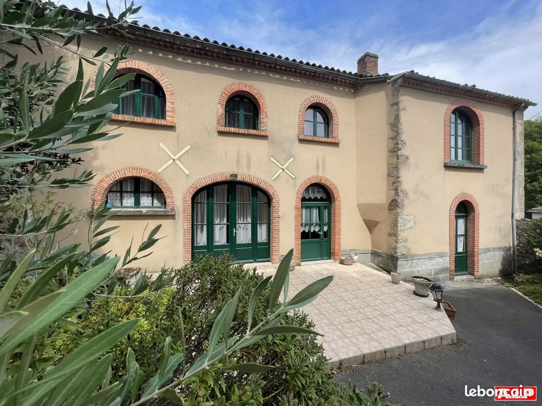 Maison à vendre, 159m², Pouzauges