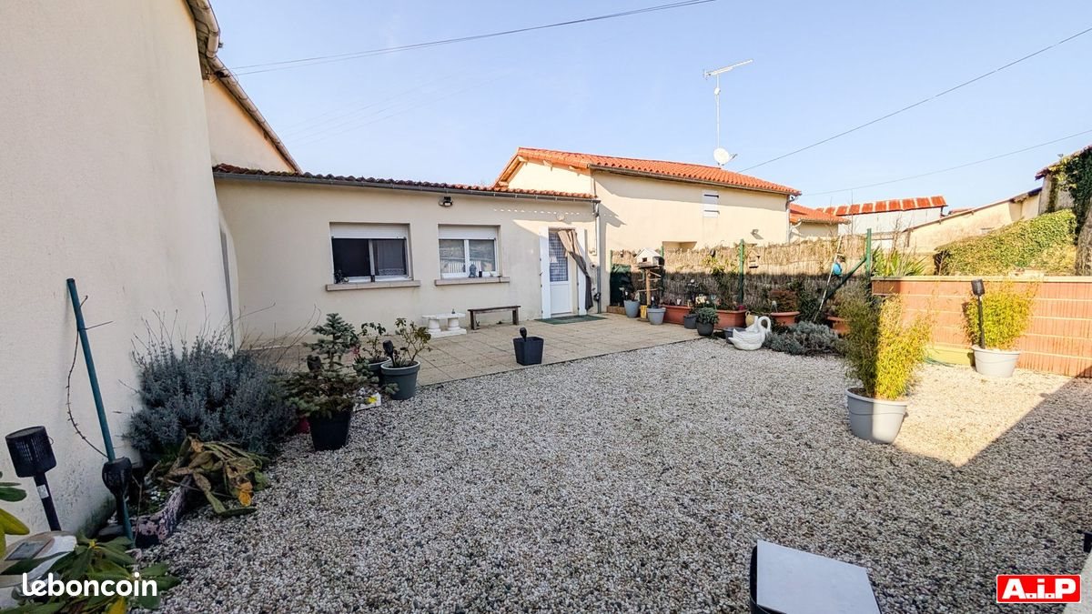 Maison à vendre, 178m², Bressuire