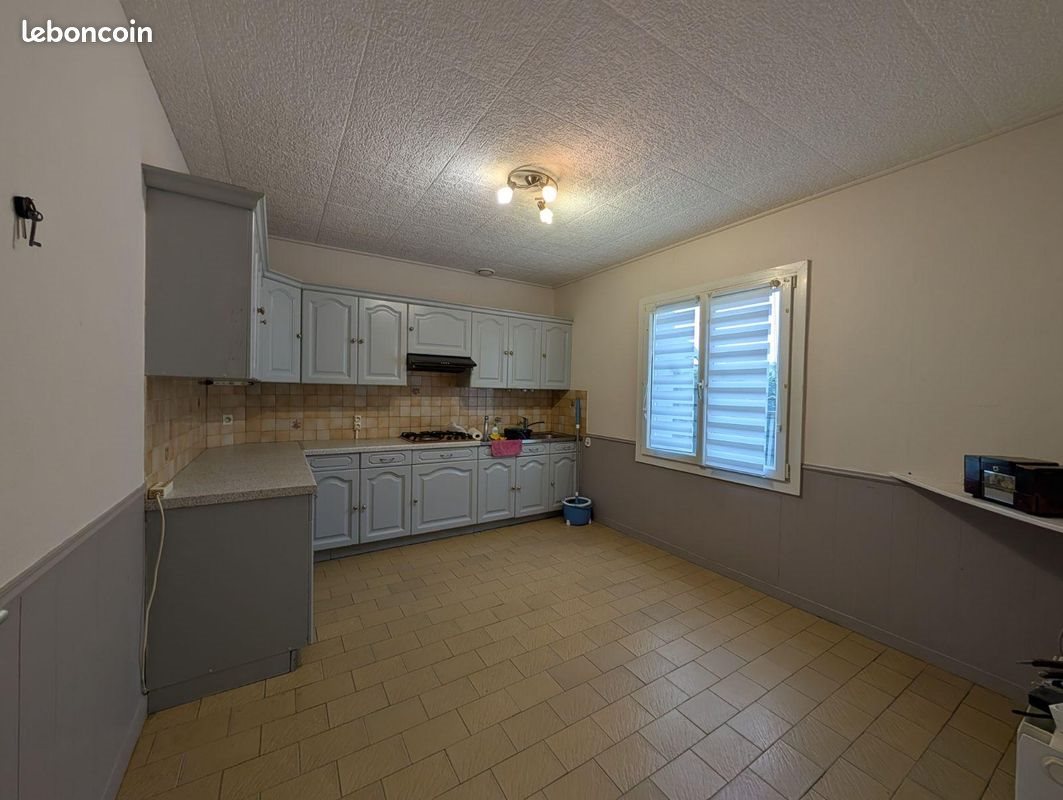 Maison à vendre, 97m², Landivisiau