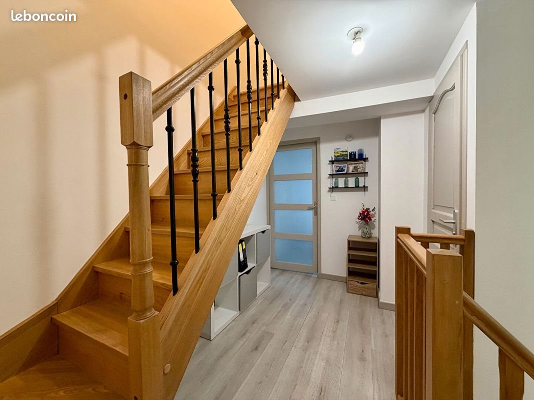 Maison à louer, 61m², Mouzon