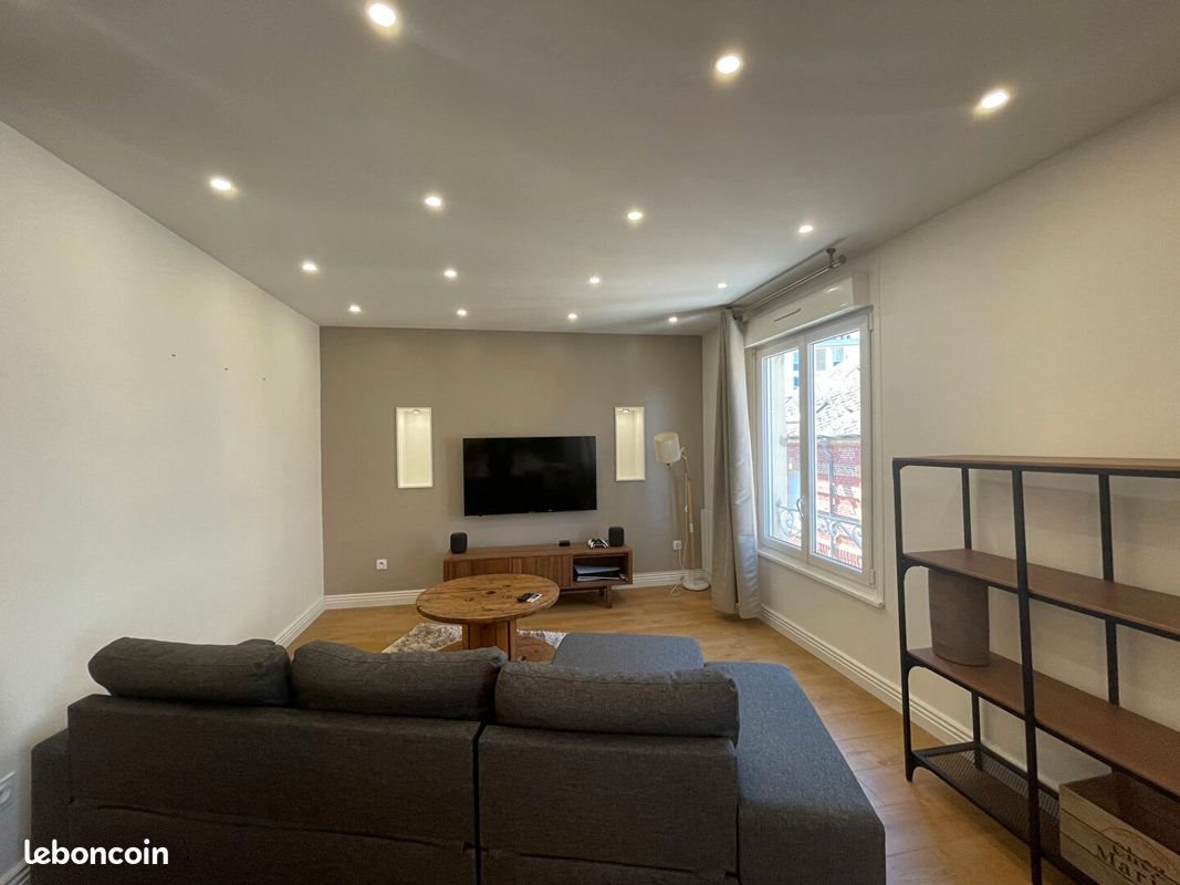 Appartement à louer, 52m², Charleville-Mézières