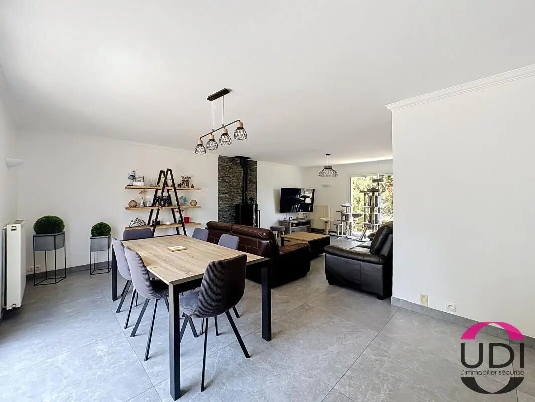 Maison à vendre, 170m², D'Huison-Longueville