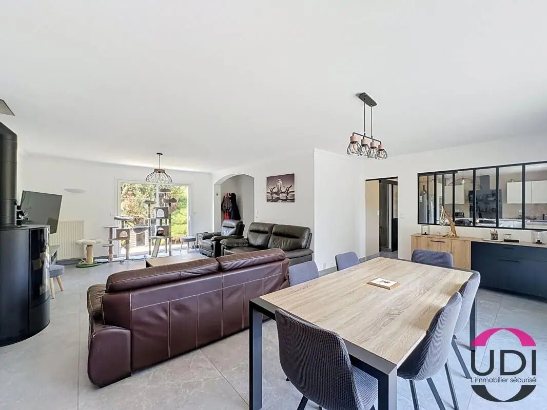 Maison à vendre, 170m², D'Huison-Longueville