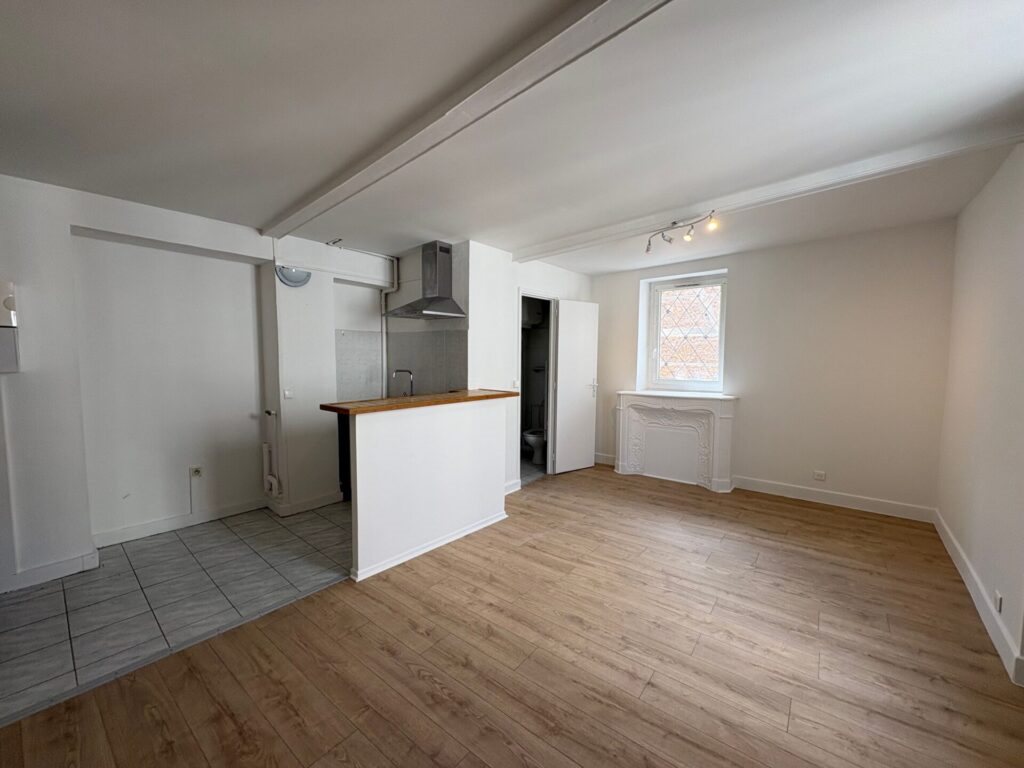Appartement à louer, 22m², Corbeil-Essonnes