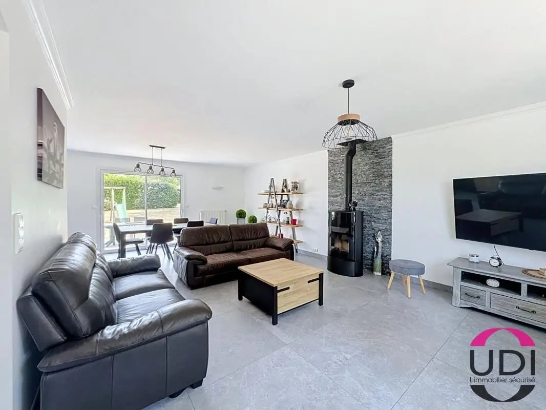 Maison à vendre, 170m², D'Huison-Longueville