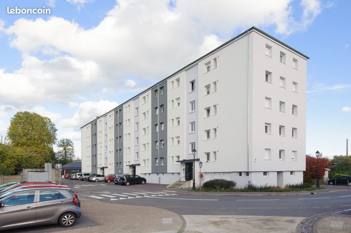 Appartement à louer, 66m², Givet
