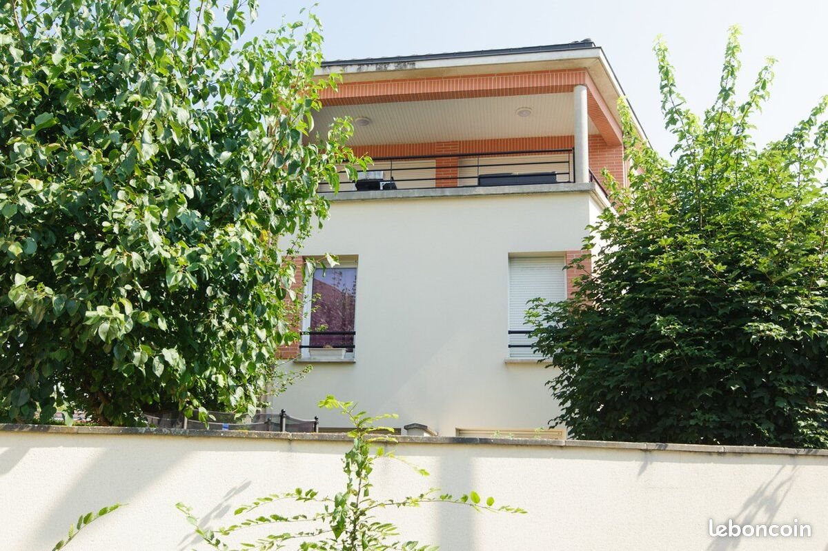 Appartement à louer, 104m², Saint-Brice-Courcelles