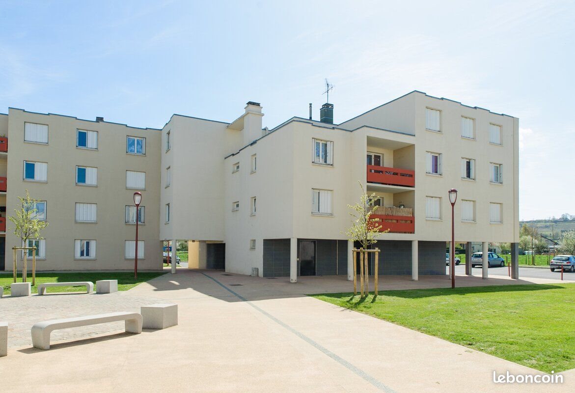 Appartement à louer, 82m², Givet