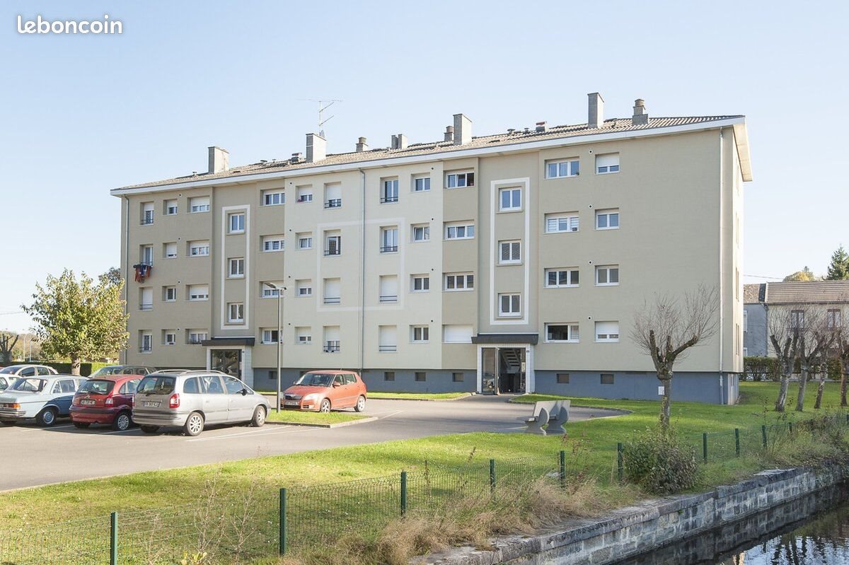 Appartement à louer, 63m², Givet
