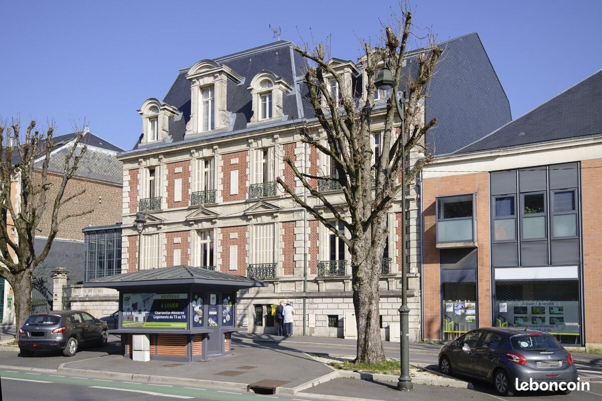 Appartement à louer, 101m², Charleville-Mézières