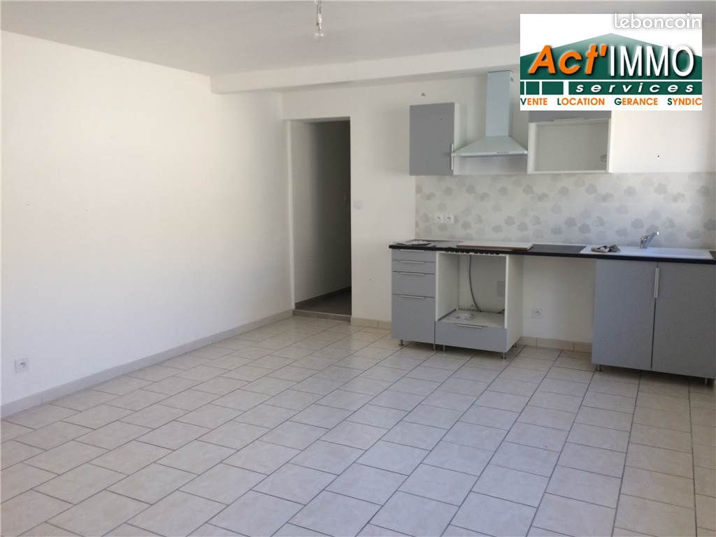 Appartement à louer, 29m², Miramas
