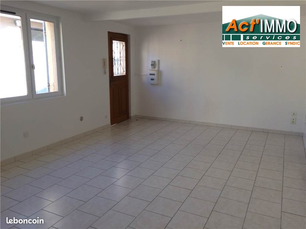 Appartement à louer, 29m², Miramas