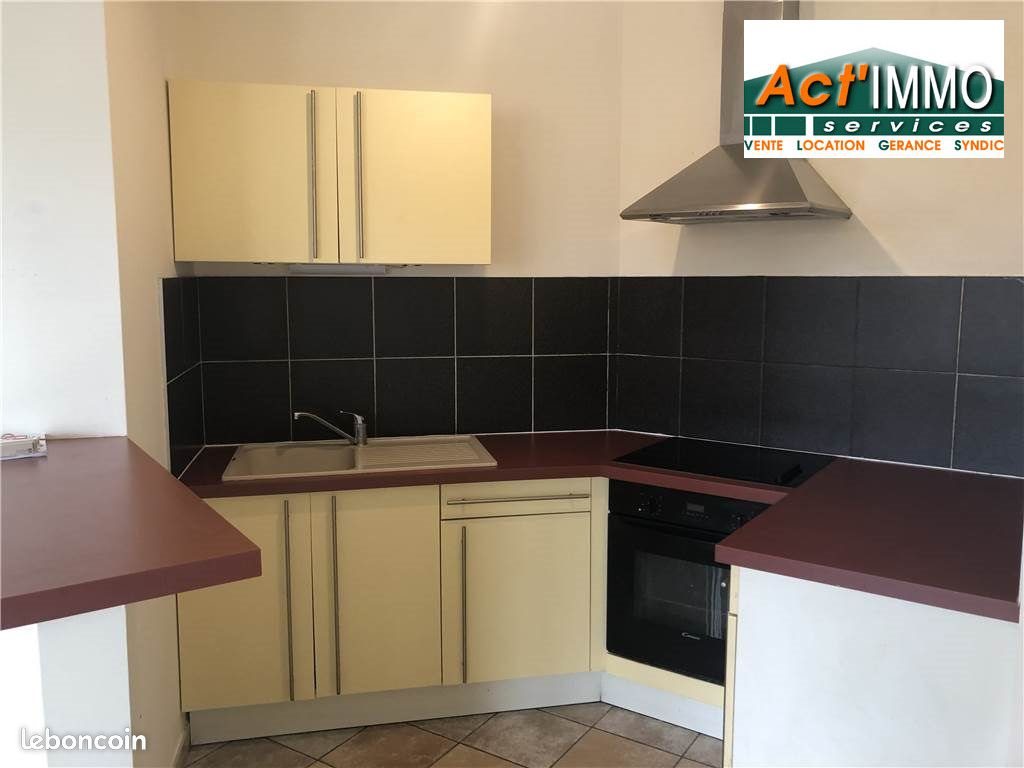 Appartement à louer, 67m², Miramas