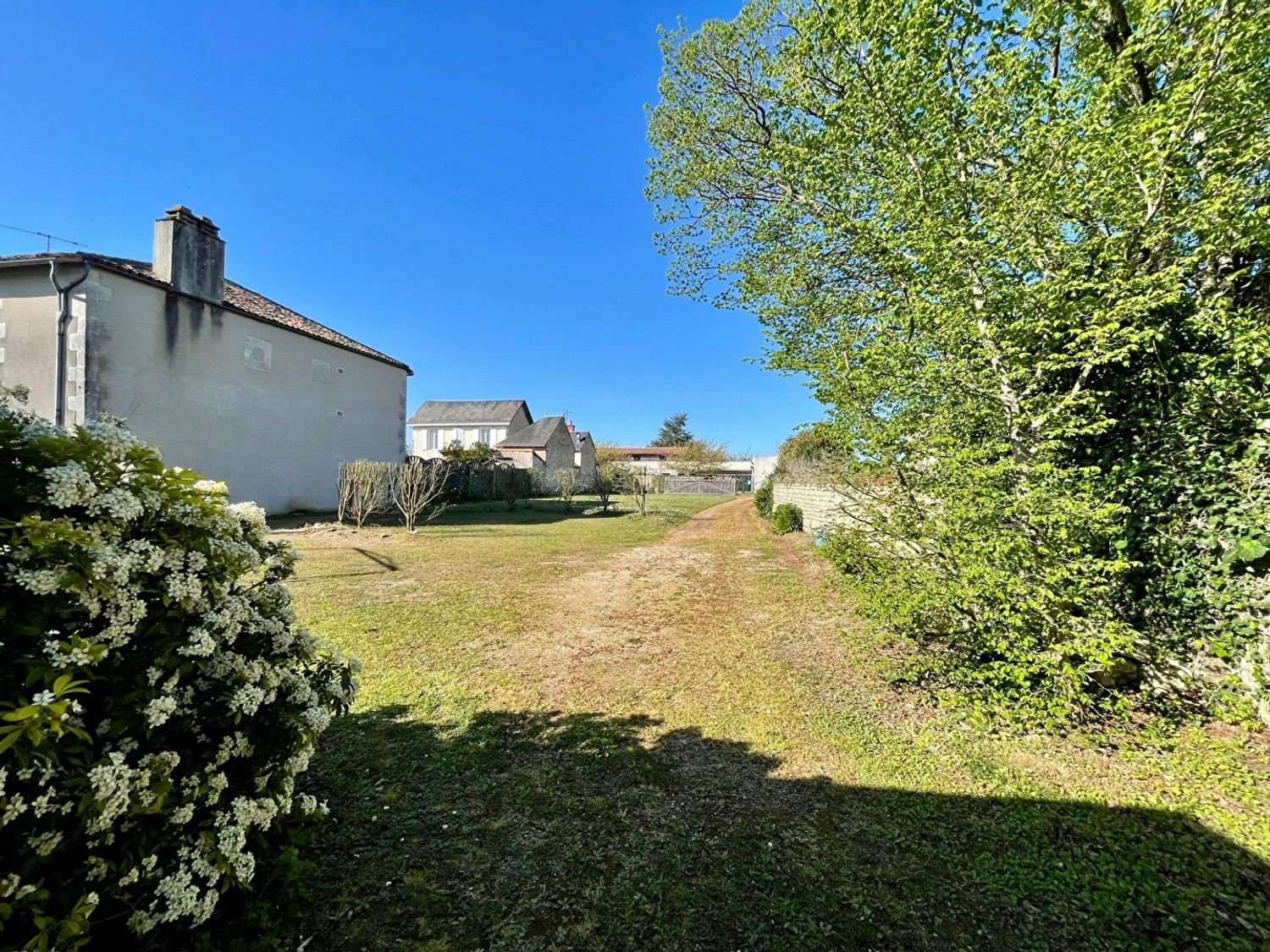 Maison à vendre, 266m², Valence-en-Poitou