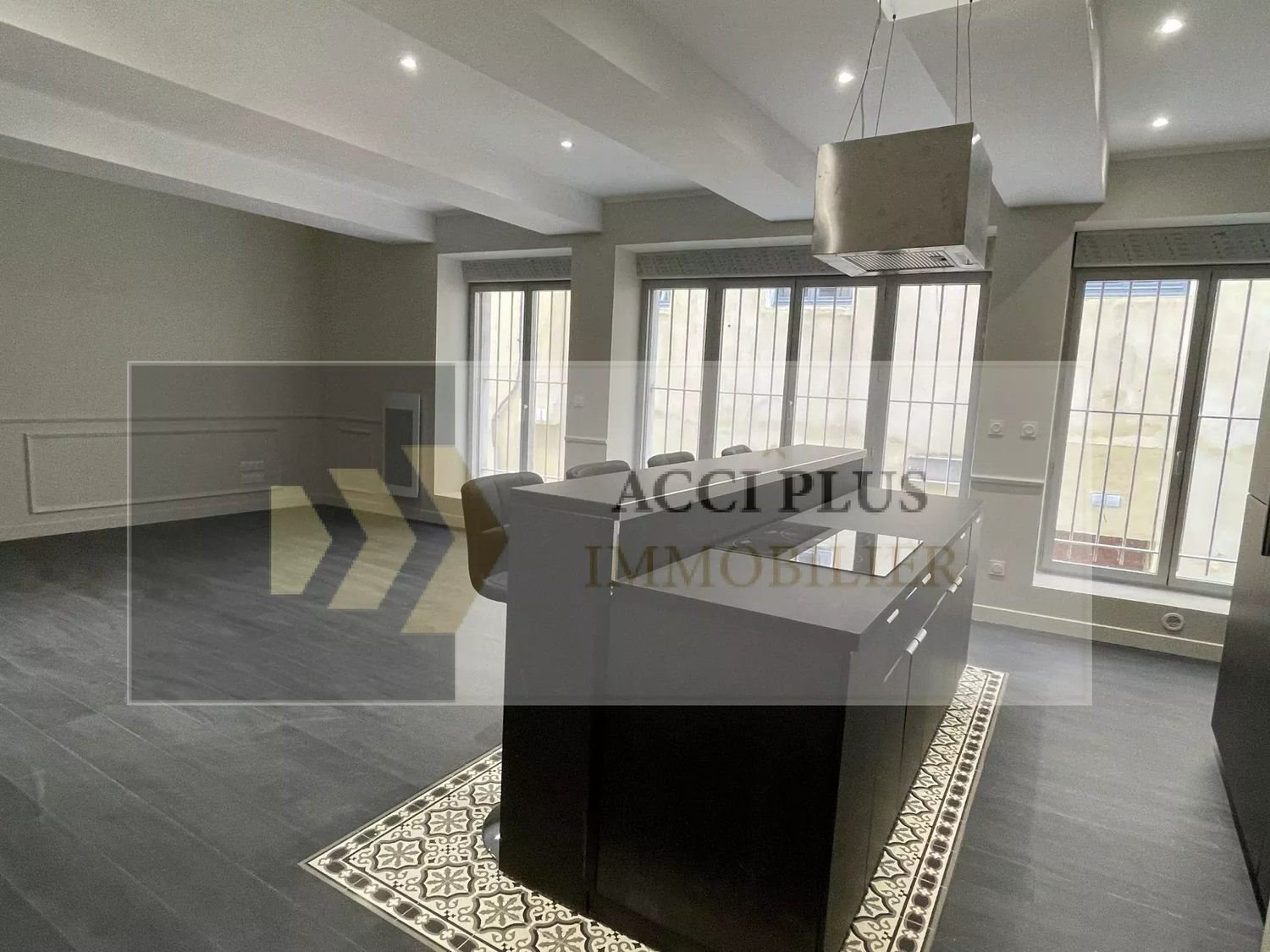 Appartement à louer, 152m², Nîmes