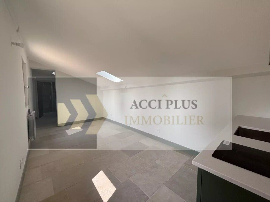 Appartement à louer, 25m², Uzès