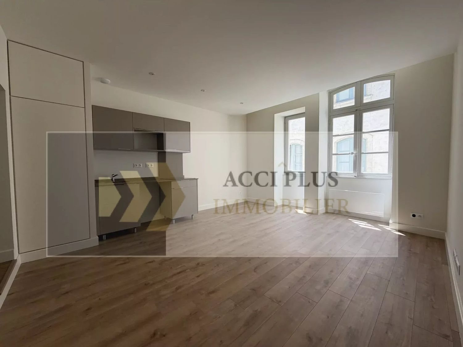 Appartement à louer, 56m², Nîmes