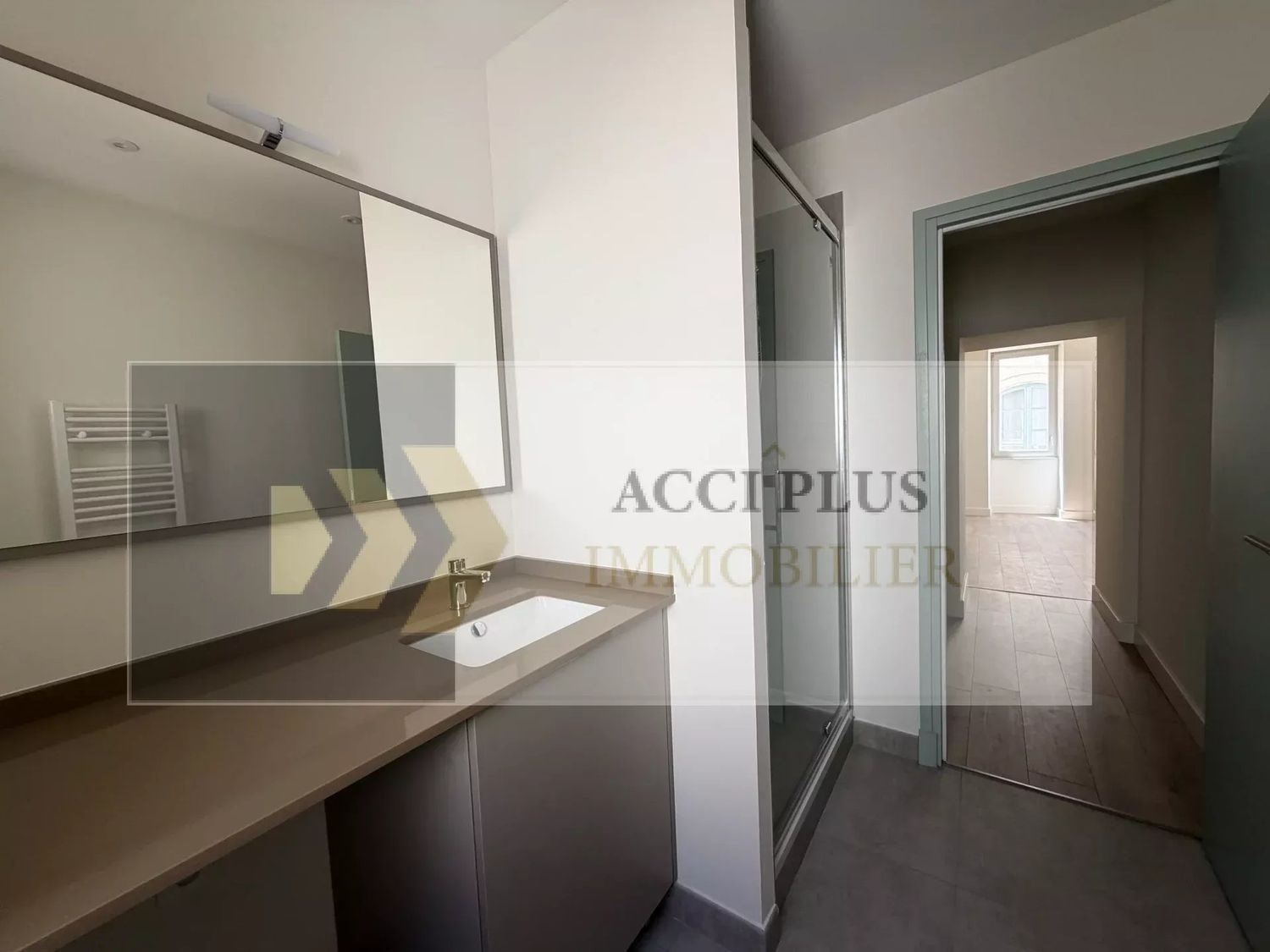 Appartement à louer, 56m², Nîmes