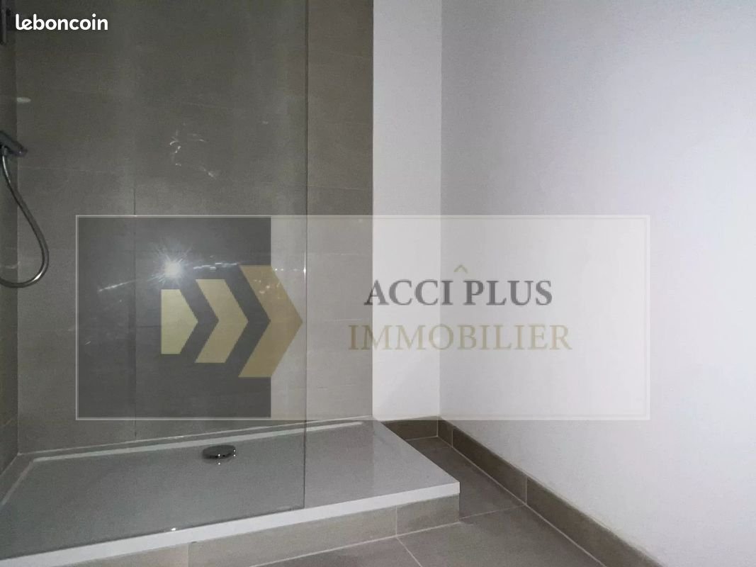 Appartement à louer, 45m², Nîmes