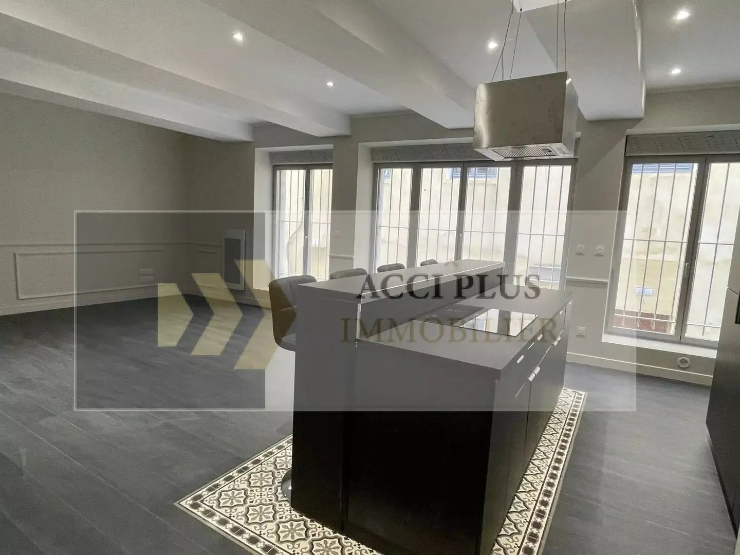 Maison à louer, 149m², Nîmes
