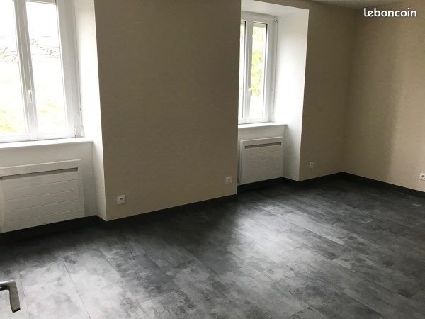 Appartement à louer, 59m², Dunières
