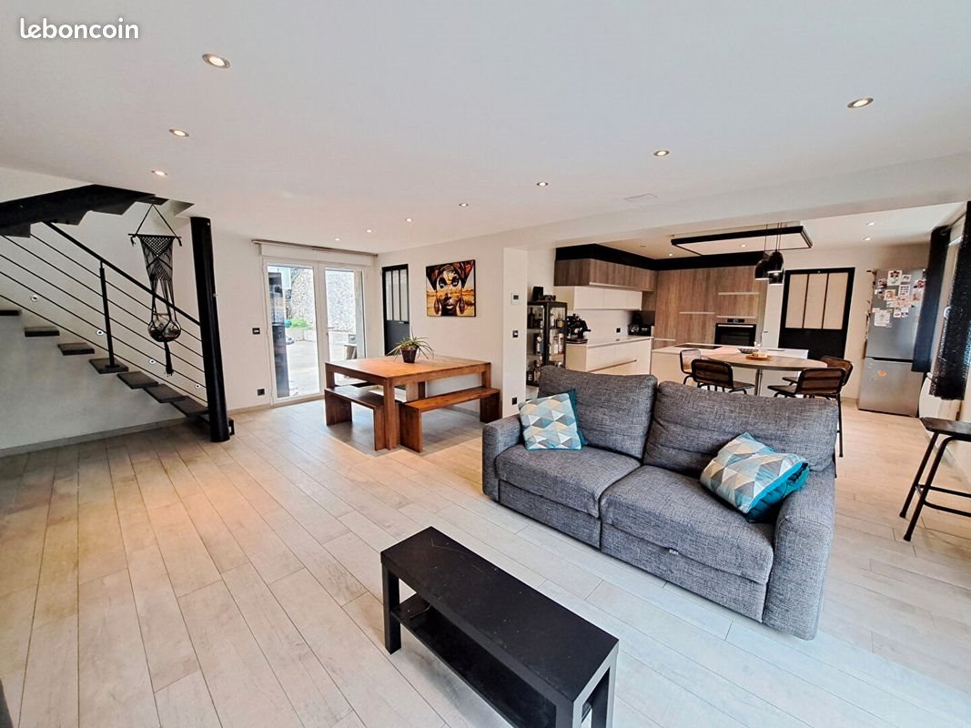 Maison à louer, 173m², Le Châtelet-en-Brie