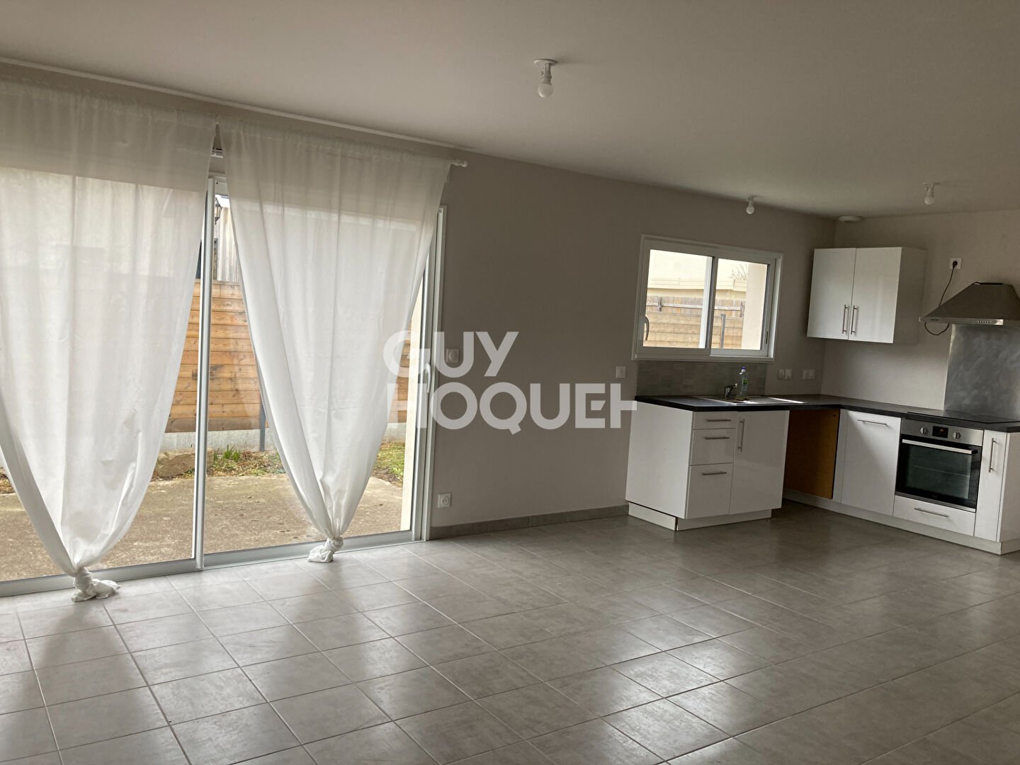 Maison à louer, 90m², Dol-de-Bretagne