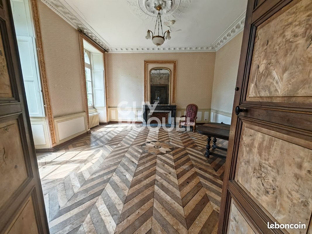 Maison à vendre, 675m², Bazouges-la-Pérouse