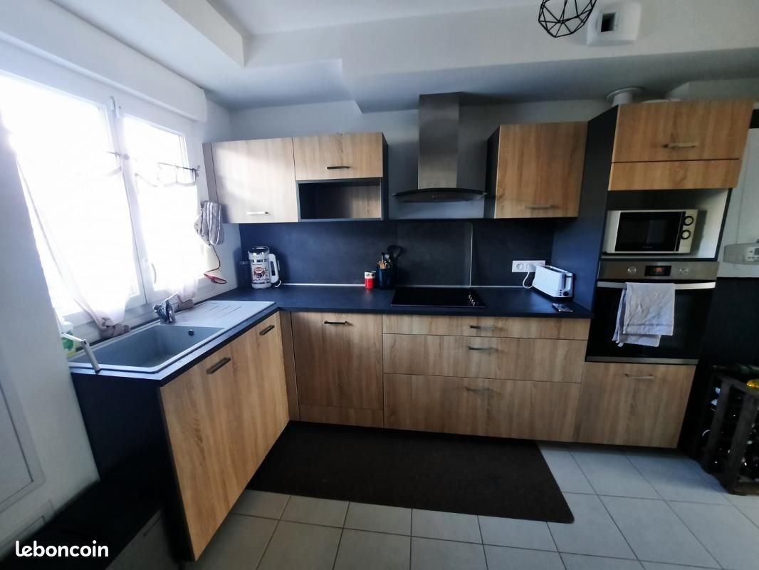 Appartement à louer, 78m², Viuz-en-Sallaz
