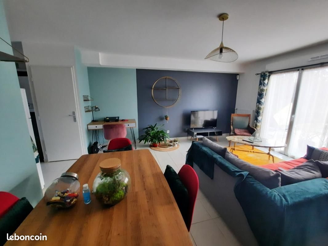 Appartement à louer, 78m², Viuz-en-Sallaz
