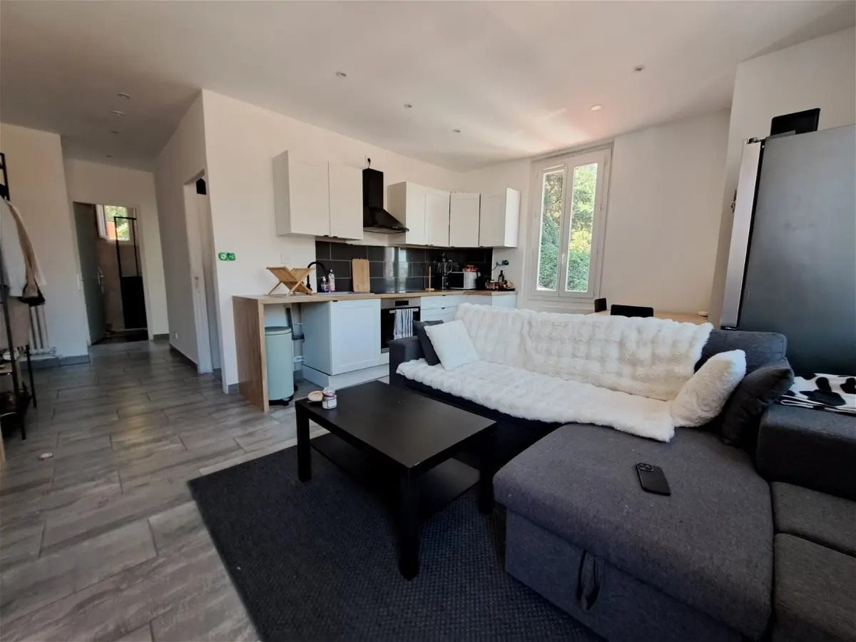 Appartement à louer, 44m², Vougy