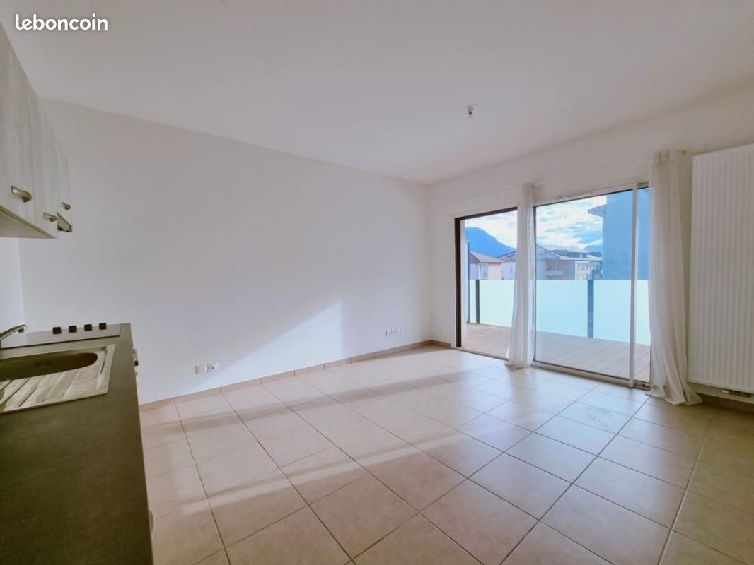 Appartement à louer, 43m², Saint-Pierre-en-Faucigny