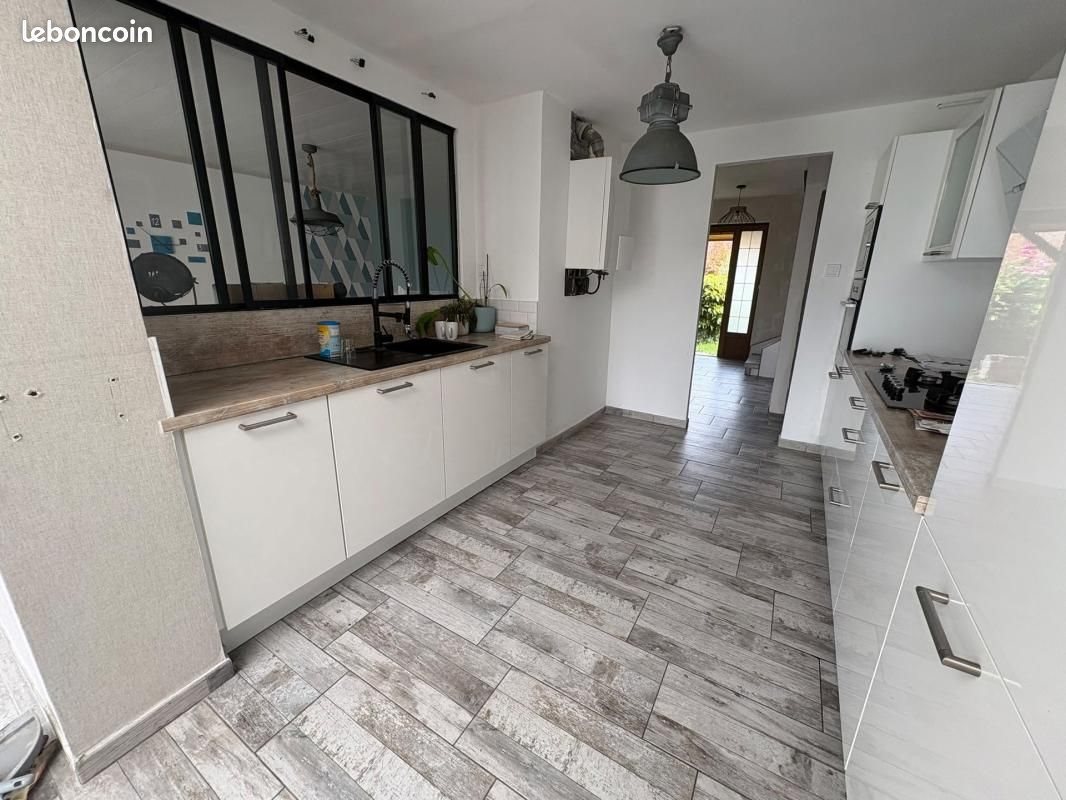 Maison à vendre, 125m², Catillon-sur-Sambre