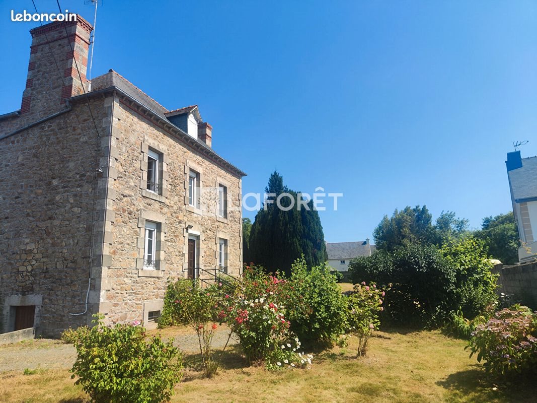 Maison à vendre, 101m², Ploumagoar